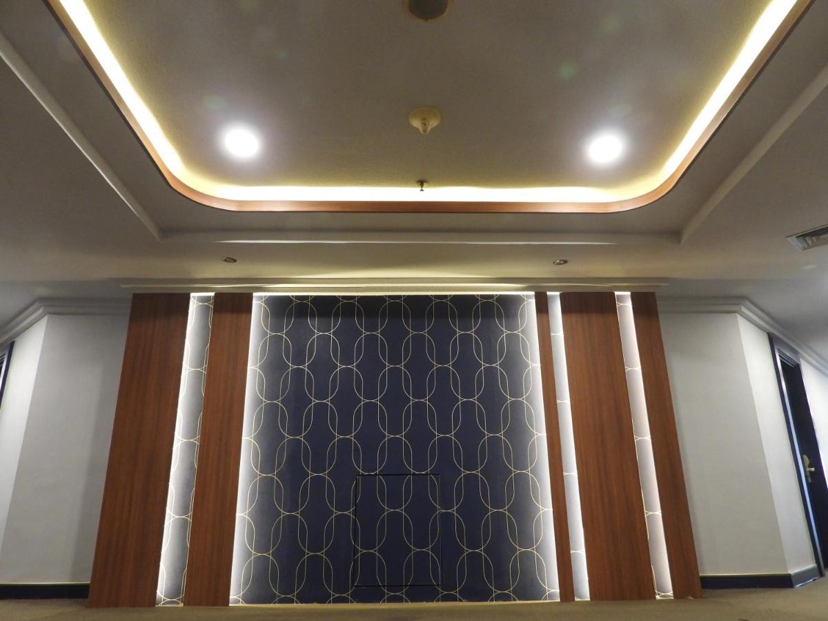 Maxwell Hotel Jakarta Exterior photo