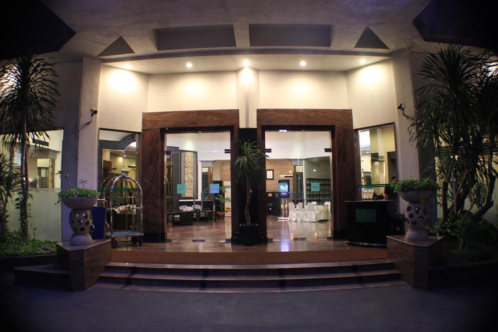 Maxwell Hotel Jakarta Exterior photo
