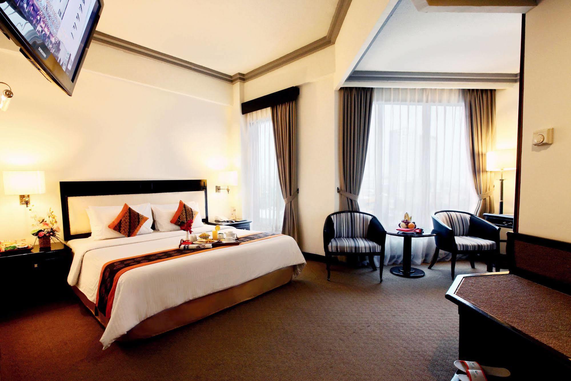 Maxwell Hotel Jakarta Exterior photo